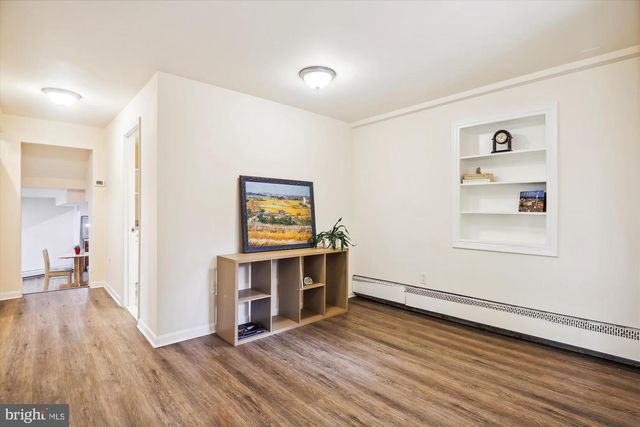 9805 FIVE OAKS RD, Fairfax, VA 22031