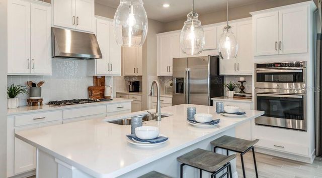 844 STEEL DRIVE, Apollo Beach, FL 33572