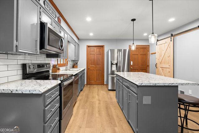 4052 Oak Harbour Circle, Gainesville, GA 30506