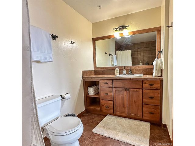 39 Cozens Pointe Cir B-B202, Fraser, CO 80442