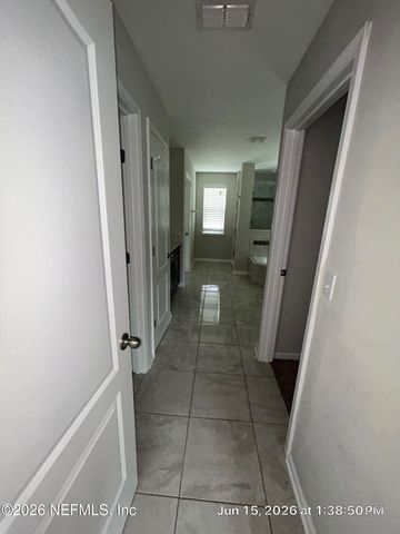 11493 PACEYS POND Circle, Jacksonville, FL 32222