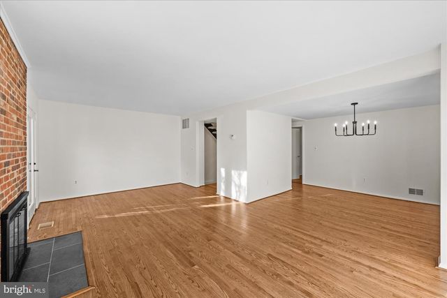 4619 MAYHUNT CT, Alexandria, VA 22312