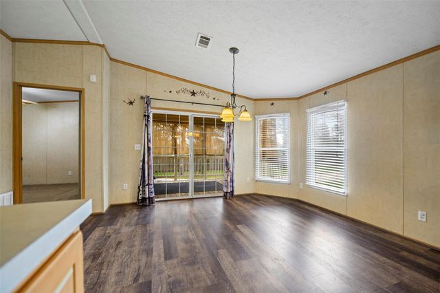 17710 Country Bend, Magnolia, TX 77355