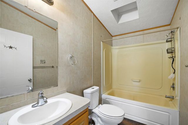 17710 Country Bend, Magnolia, TX 77355