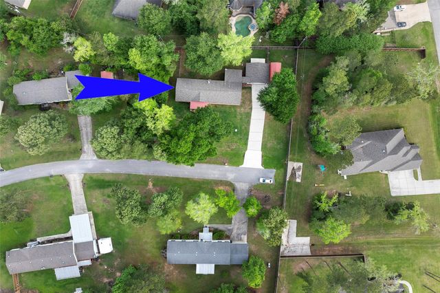 17710 Country Bend, Magnolia, TX 77355