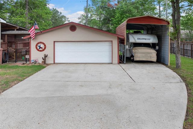 17710 Country Bend, Magnolia, TX 77355