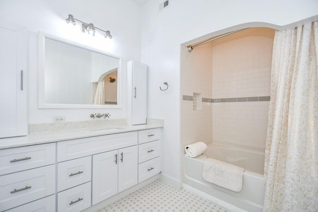1900 Genesee Street 104, Houston, TX 77006