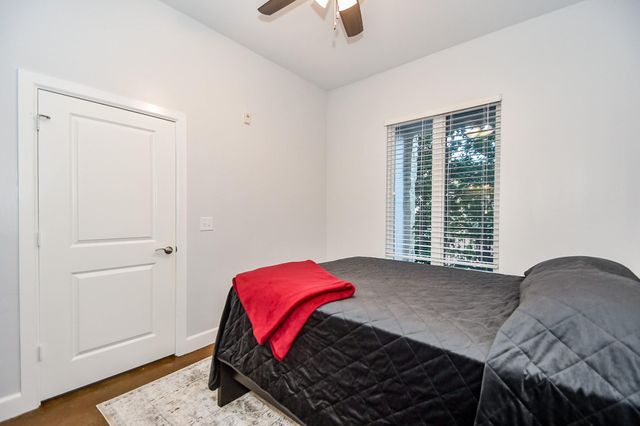 1900 Genesee Street 104, Houston, TX 77006