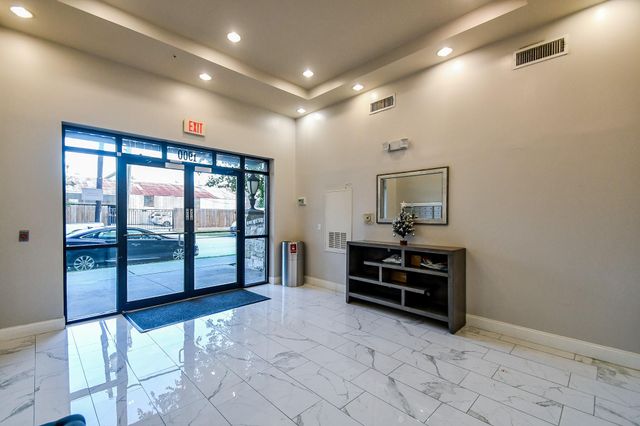 1900 Genesee Street 104, Houston, TX 77006