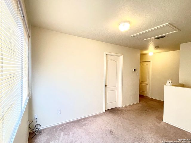 910 Absolon Farm, San Antonio, TX 78228