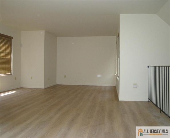 1218 Plymouth Road, North Brunswick, NJ 08902