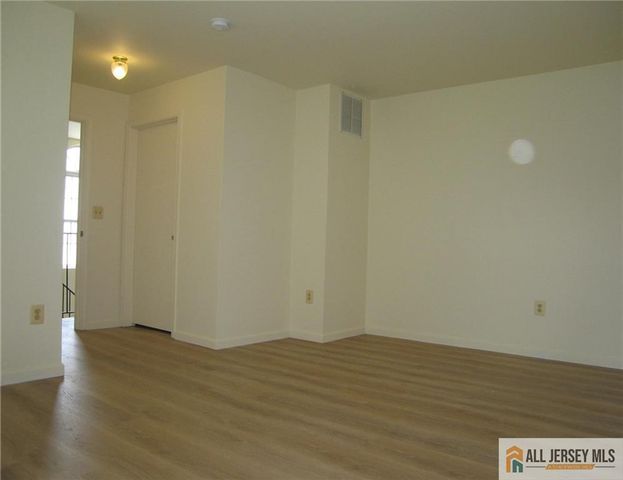 1218 Plymouth Road, North Brunswick, NJ 08902