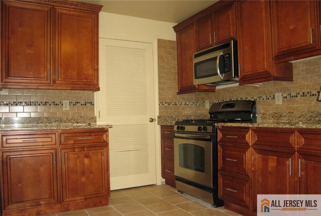 1218 Plymouth Road, North Brunswick, NJ 08902