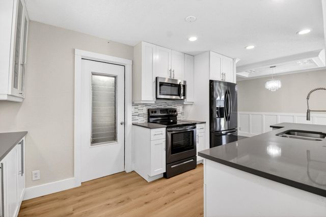 2088 SW 13th Terrace, Boynton Beach, FL 33426