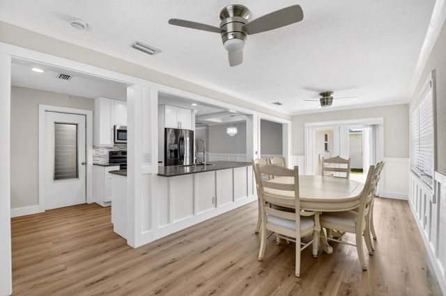 2088 SW 13th Terrace, Boynton Beach, FL 33426