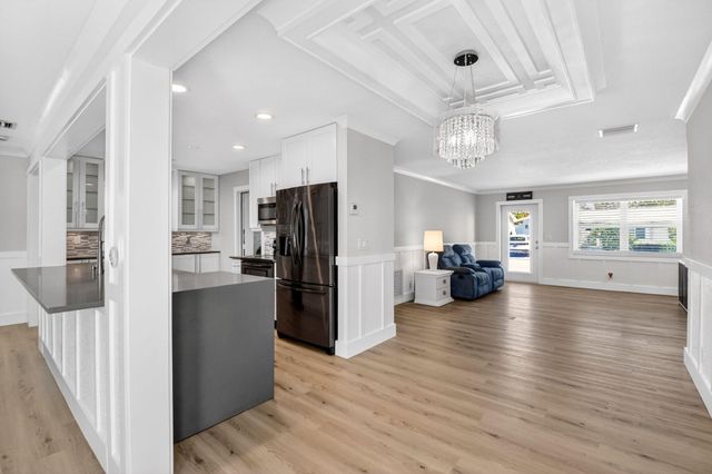 2088 SW 13th Terrace, Boynton Beach, FL 33426