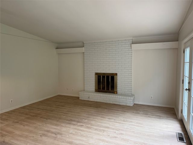 1928 E 55th Place, Tulsa, OK 74105