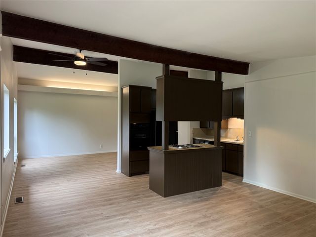 1928 E 55th Place, Tulsa, OK 74105