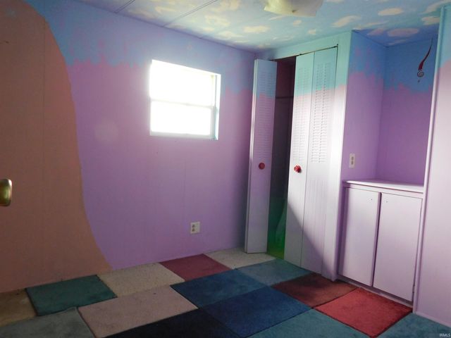 4240 W McCarty Lane, Rochester, IN 46975