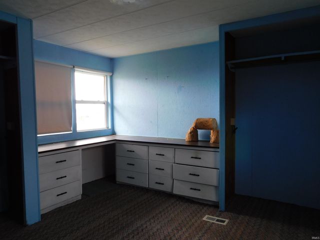 4240 W McCarty Lane, Rochester, IN 46975