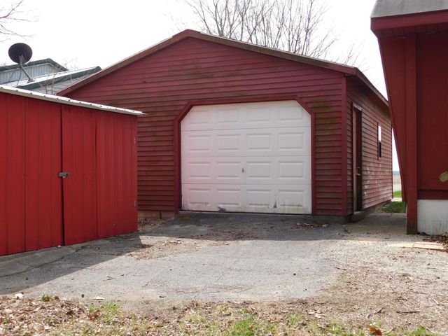 4240 W McCarty Lane, Rochester, IN 46975