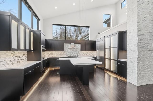 3666 Cooper Road, Blue Ash, OH 45241