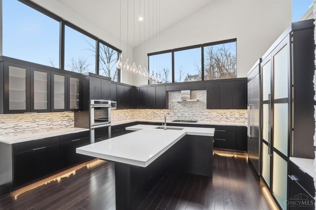 3666 Cooper Road, Blue Ash, OH 45241