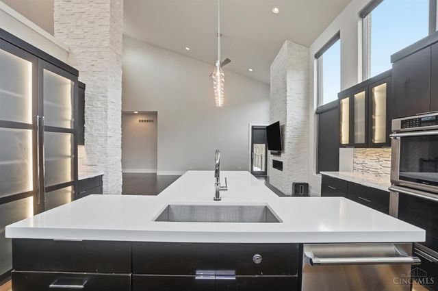 3666 Cooper Road, Blue Ash, OH 45241