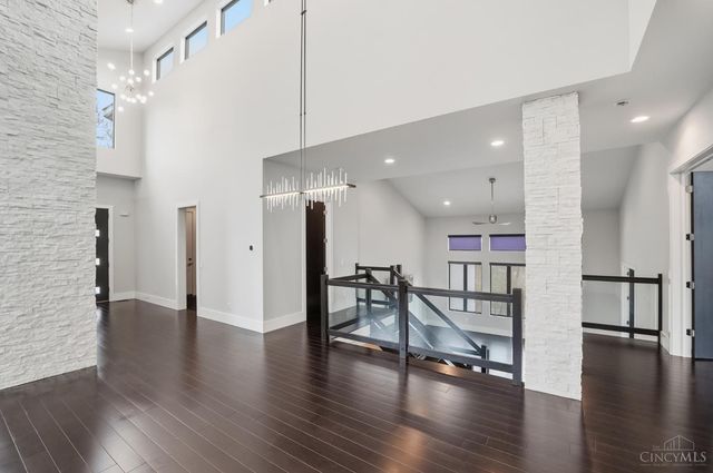 3666 Cooper Road, Blue Ash, OH 45241