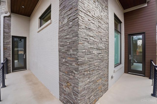 3666 Cooper Road, Blue Ash, OH 45241