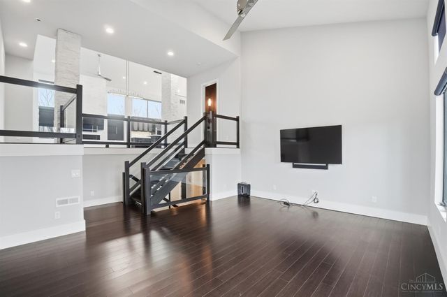 3666 Cooper Road, Blue Ash, OH 45241