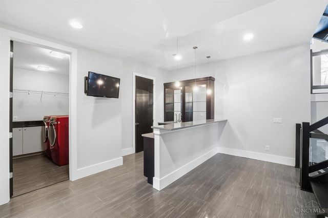 3666 Cooper Road, Blue Ash, OH 45241