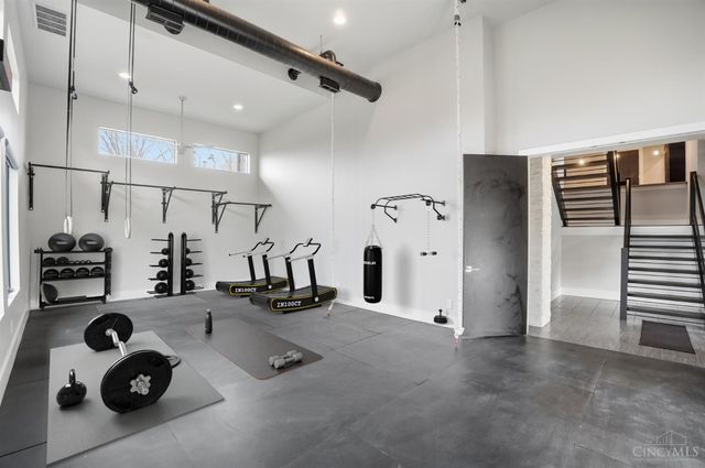 3666 Cooper Road, Blue Ash, OH 45241