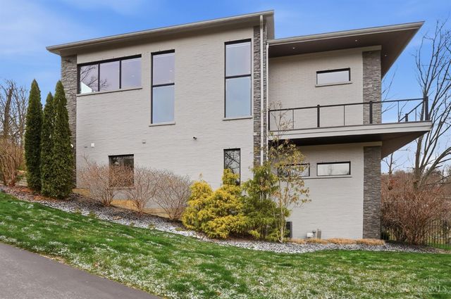 3666 Cooper Road, Blue Ash, OH 45241