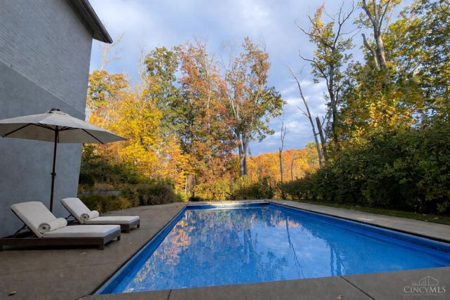 3666 Cooper Road, Blue Ash, OH 45241