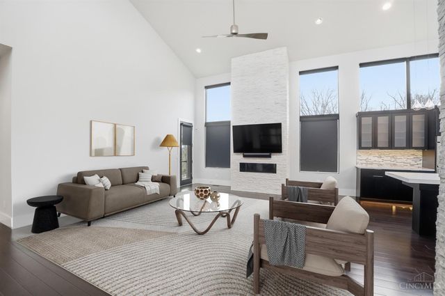 3666 Cooper Road, Blue Ash, OH 45241