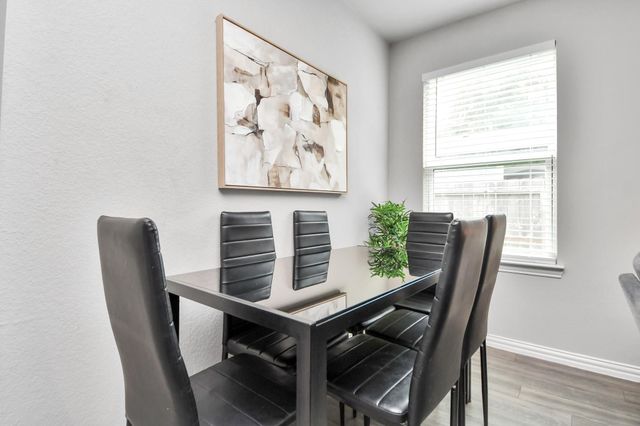 9027 Madera Road A/B, Houston, TX 77078