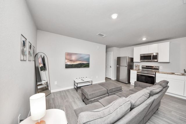 9027 Madera Road A/B, Houston, TX 77078