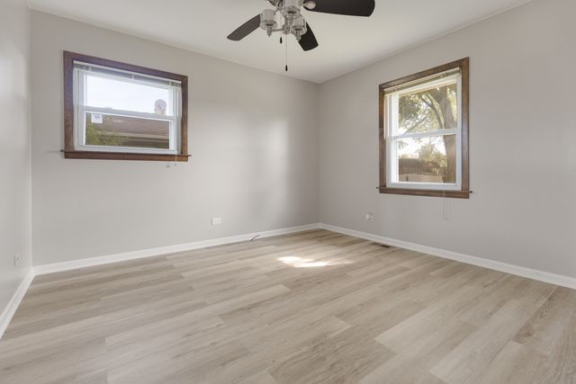 1031 Maple Lane, Elk Grove Village, IL 60007