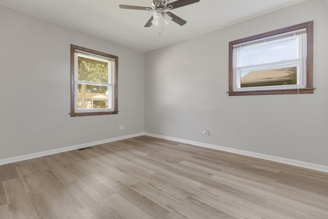 1031 Maple Lane, Elk Grove Village, IL 60007