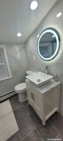 1051 Hempstead Avenue, South Hempstead, NY 11550