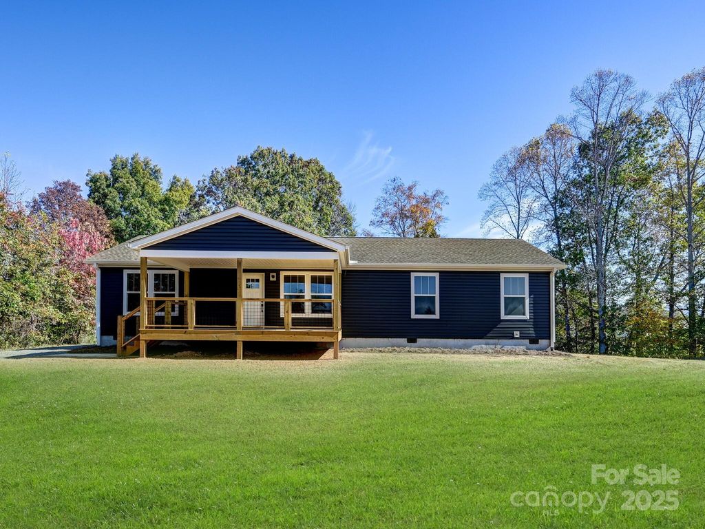 1603 Bull Creek Road, Marshall, NC 28573