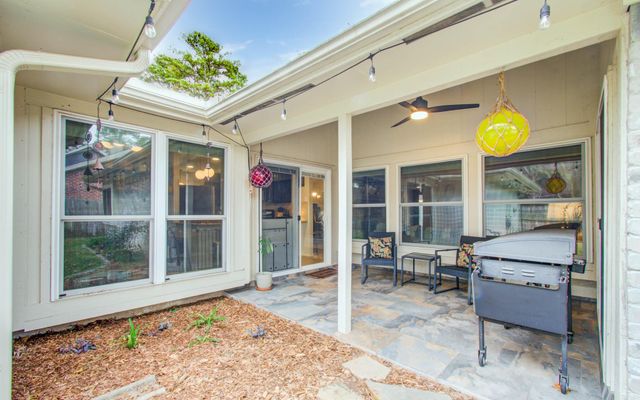 17655 Seven Pines Drive, Spring, TX 77379