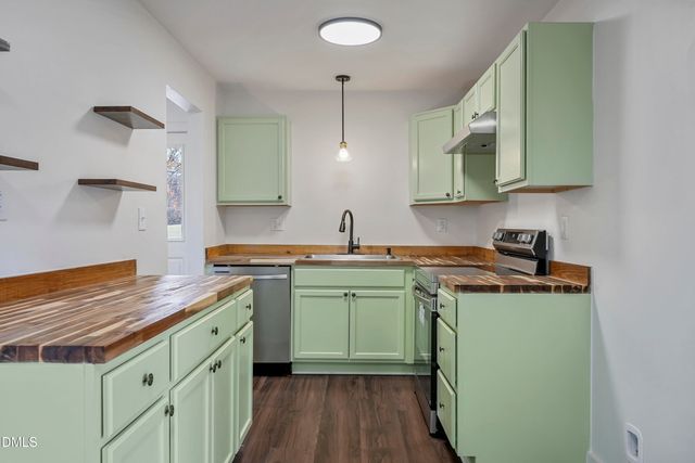 1207 Jackson Street, Burlington, NC 27217