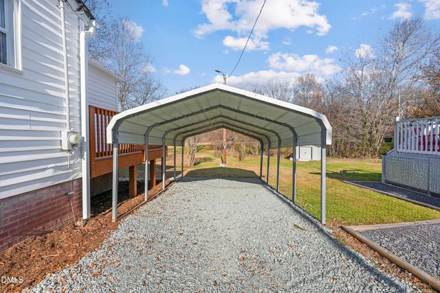 1207 Jackson Street, Burlington, NC 27217