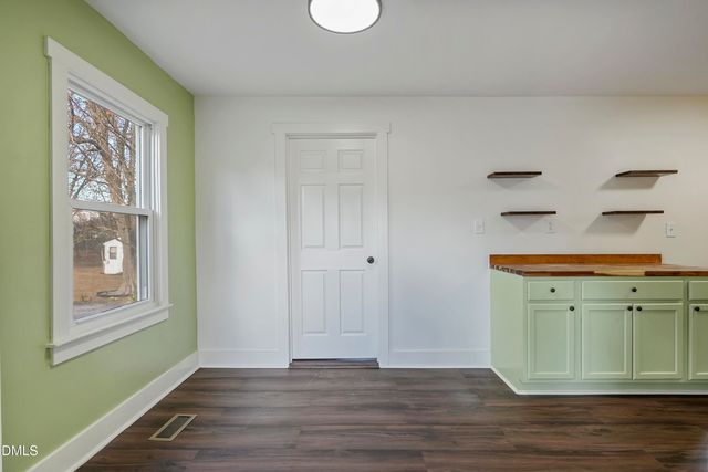 1207 Jackson Street, Burlington, NC 27217