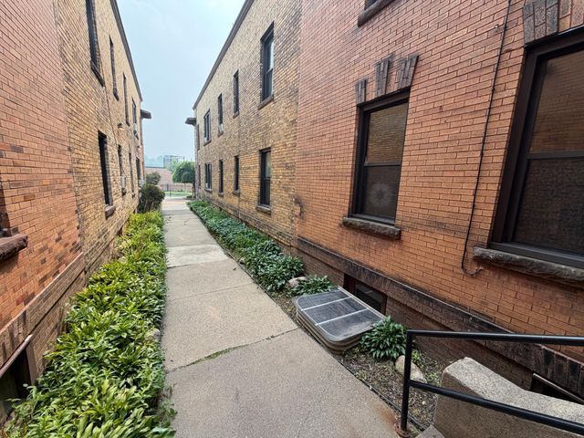 1928 Aldrich Avenue S B105, Minneapolis, MN 55403