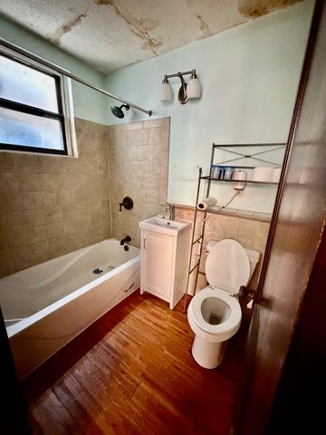 1928 Aldrich Avenue S B105, Minneapolis, MN 55403