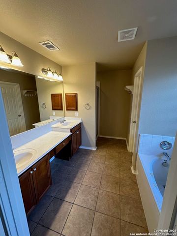 10711 Buck Park, San Antonio, TX 78245