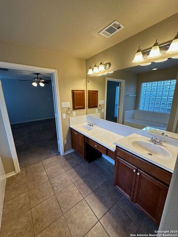 10711 Buck Park, San Antonio, TX 78245